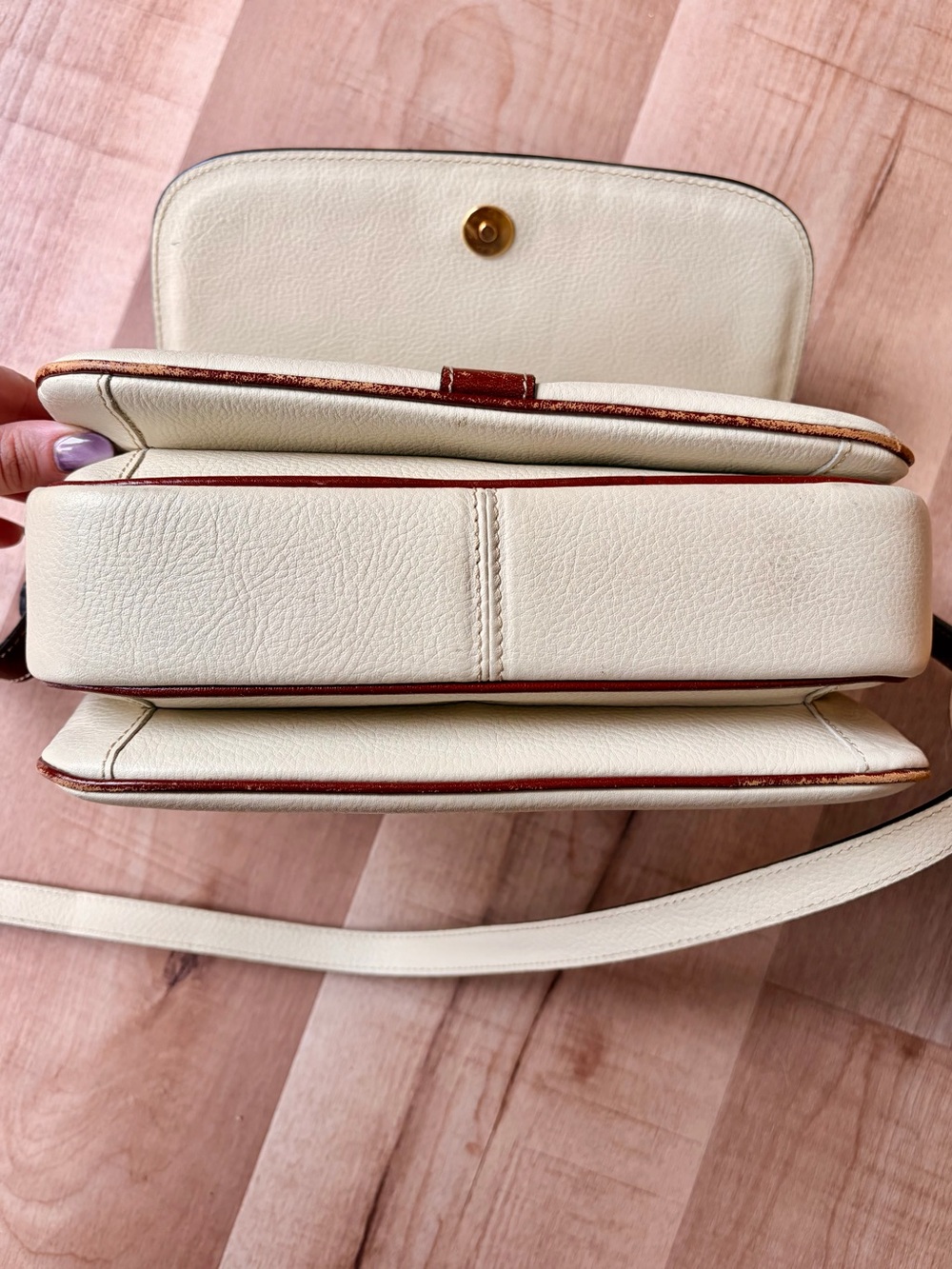 Vintage Bally Italian Leather Crossbody Bag - Picture 12 of 15